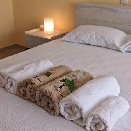 Sithonia Lodge Metamórfosi Eksteriør bilde